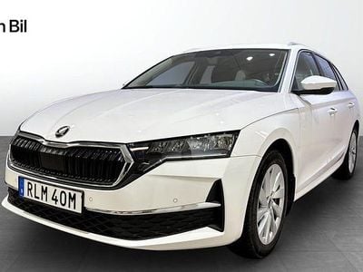 Vit Begagnad 2025 Skoda Octavia Selection Kombi | 294 900 kr (Bra pris)