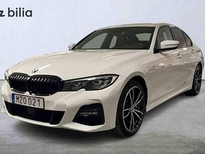 Vit Begagnad 2021 BMW 330e Sedan | 384 900 kr (Lite dyr)