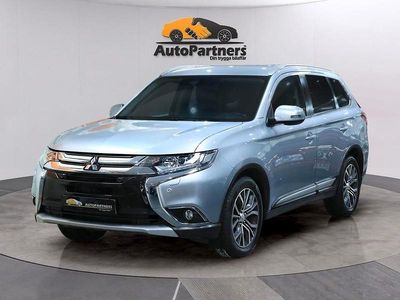 Silver Begagnad 2017 Mitsubishi Outlander SUV | 189 900 kr (Marknadspris)