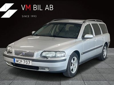 begagnad Volvo V70 2.4 170HK Business LÄDER DRAG M-VÄRMARE SVENSKSÅLD