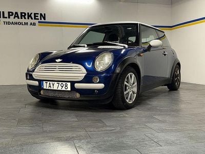 Blå Begagnad 2001 Mini Cooper Pepper Halvkombi | 29 900 kr