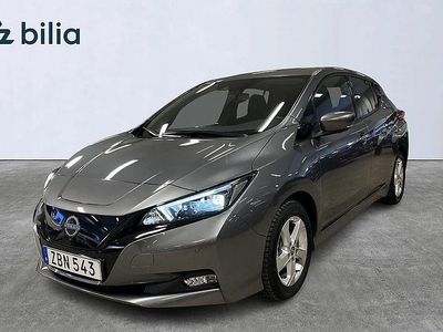 Begagnad Nissan Leaf 360º 111 kW (151 HK) 2023 Grå Halvkombi