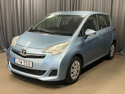 begagnad Toyota Verso-S 1.33 Dual VVT-i Multidrive S | Automat | Navi |