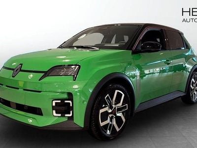 Grön Ny 2025 Renault 5 E-Tech Techno Halvkombi | 421 700 kr (Marknadspris)