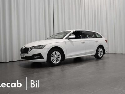 Begagnad Skoda Octavia 110 HK (80 kW) 2023 Candy white Kombi