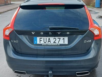 begagnad Volvo V60 D4 Geartronic Classic, Momentum Euro 6