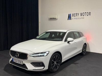 Vit Begagnad 2020 Volvo V60 Momentum Kombi | 234 800 kr (Marknadspris)