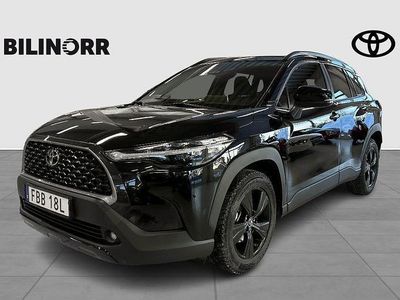 Svart Begagnad 2024 Toyota Corolla Cross Plus SUV | 404 900 kr (Marknadspris)
