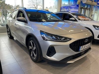 Silver Begagnad 2023 Ford Focus Active Halvkombi | 259 900 kr (Dyr)