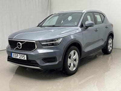 Grå Begagnad 2022 Volvo XC40 Momentum SUV | 308 800 kr (Marknadspris)