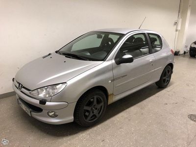 usado Peugeot 206 3-dörrar 1.6 XS 109hk -04