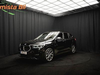 Svart Begagnad 2022 BMW X1 M Sport SUV | 348 900 kr (Marknadspris)
