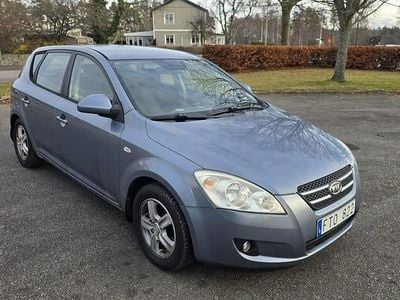 Begagnad 2007 Kia Ceed Halvkombi | 27 000 kr (Dyr)