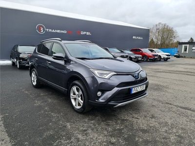 begagnad Toyota RAV4 Hybrid E-Four 2.5 i AWD Executive Fjärrst Värmar 2016, SUV