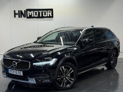 Svart Begagnad 2019 Volvo V90 CC Momentum Kombi | 269 900 kr (Marknadspris)