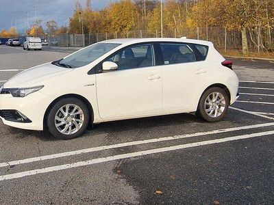 Toyota Auris Hybrid