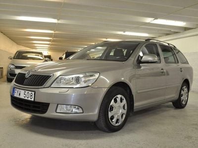 Grå Begagnad 2012 Skoda Octavia Kombi | 105 000 kr