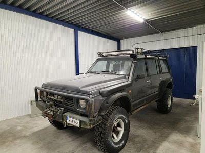 Grå Begagnad 1990 Nissan Patrol SUV | 79 500 kr