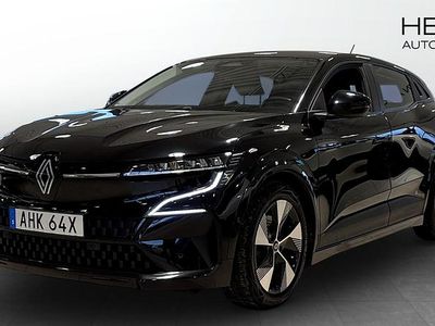 Svart Begagnad 2022 Renault Megane E-Tech Equilibre Halvkombi | 259 900 kr
