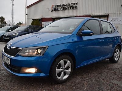 begagnad Skoda Fabia 1.0 TSI Euro 6 Sensorer Carplay Dragkrok 2018, Personbil