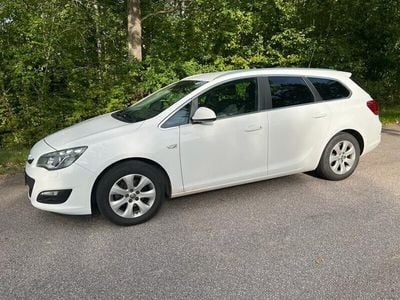 Vit Begagnad 2016 Opel Astra Kombi | 29 900 kr