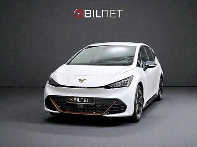 Begagnad Cupra Born e-Boost 169 kW (231 HK) 2023 Vit Halvkombi