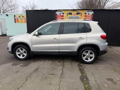 Begagnad VW Tiguan Sportline 160 HK (117 kW) 2012 Ljusgrå SUV