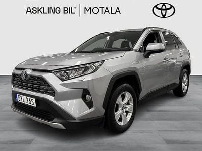 Silver Begagnad 2020 Toyota RAV4 Hybrid Active SUV | 304 000 kr (Marknadspris)