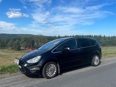 Svart Begagnad 2012 Ford S-MAX Business Edition Minibuss | 60 000 kr (Lite dyr)