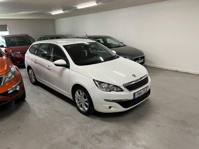Vit Begagnad 2015 Peugeot 308 Active Kombi | 79 000 kr (Marknadspris)
