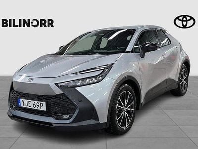Silver Begagnad 2023 Toyota C-HR Style SUV | 329 900 kr (Marknadspris)