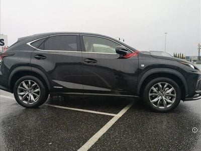 Begagnad Lexus NX300h 197 HK (144 kW) 2019 SUV