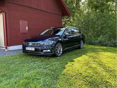 Blå Begagnad 2017 VW Passat GT Kombi | 124 000 kr (Marknadspris)