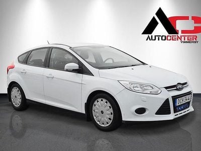 Vit Begagnad 2014 Ford Focus Halvkombi | 59 900 kr (Bra pris)