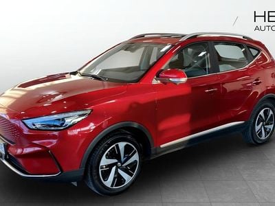 Röd Begagnad 2022 MG ZS Luxury Halvkombi | 244 900 kr
