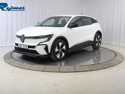 Vit Begagnad 2023 Renault Mégane Equilibre Kombi | 229 800 kr (Marknadspris)