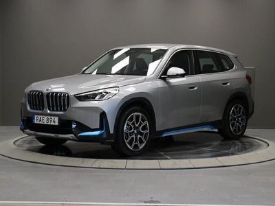 begagnad BMW iX1 xDrive30 X Line Rattvärme Dragkrok 2023, SUV