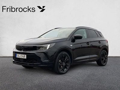 Svart Begagnad 2024 Opel Grandland X SUV | 253 900 kr (Marknadspris)