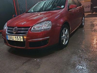 Begagnad VW Golf VI 140 HK (102 kW) 2008 Halvkombi