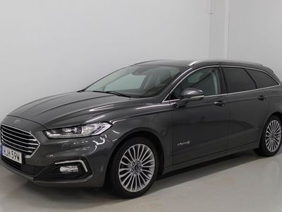 begagnad Ford Mondeo Hybrid E-CVT HEV Titanium SE SPEC MOMS Nyservad