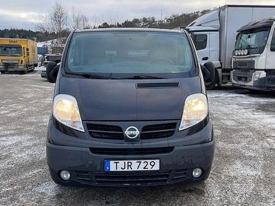 Begagnad Nissan Primastar 114 HK (83 kW) 2014 Svart Minibuss