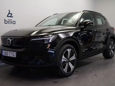 Svart Begagnad 2022 Volvo XC40 Core SUV | 344 500 kr