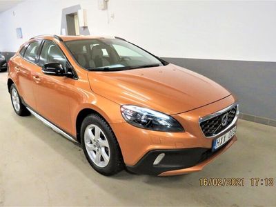 begagnad Volvo V40 CC D3 Geartronic Momentum 150hk