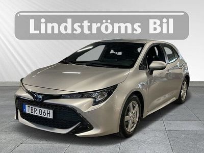 begagnad Toyota Corolla Hybrid Corolla Verso1.8 Elhybrid 5dr Active SPI 2021, Kombi