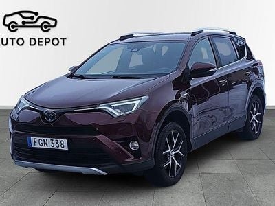 Röd Begagnad 2015 Toyota RAV4 Hybrid Active SUV | 164 000 kr (Dyr)