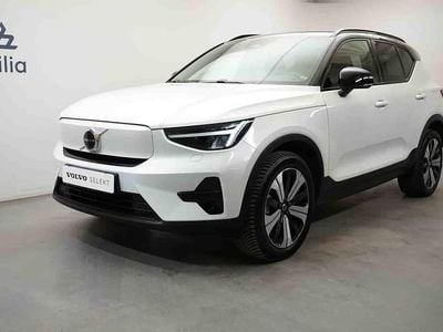 Vit Begagnad 2023 Volvo XC40 Single Motor SUV | 349 900 kr