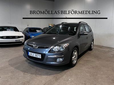 begagnad Hyundai i30 cw 1.6 CRDi 116hk | Bes | Nyservad | Lågmil