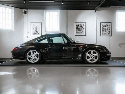 Svart Begagnad 1997 Porsche 911 Carrera S Sportkupé | 1 650 000 kr