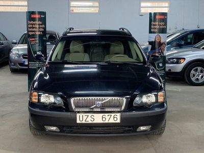 begagnad Volvo V70 2.4 Business Automat 170 hk Dragkrok M-Värmare