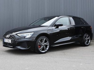 Begagnad Audi A3 S-Line 245 HK (180 kW) 2023 Svart Sedan